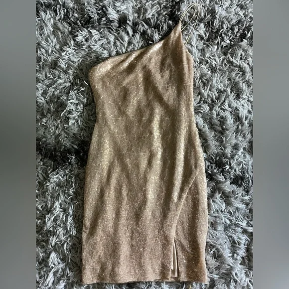 Dresses | Gold Sparkly Dress Bought At Dillards Worn Once Newlike Conditions | Poshmark Dresses | Gold Sparkly Dress Bought At Dillards Worn Once Newlike Conditions | Poshmark